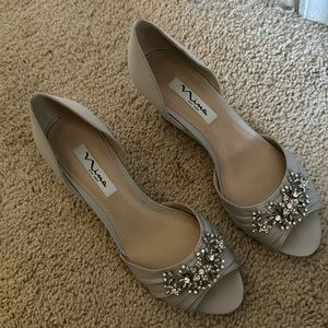 Nina peep toe silver wedges